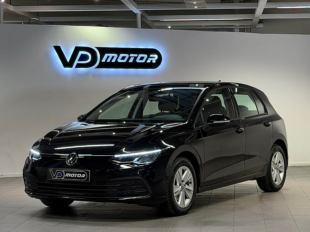 Volkswagen Golf 2.0 TDI DSG Cockpit Fartpilot Navi PDC 116hk