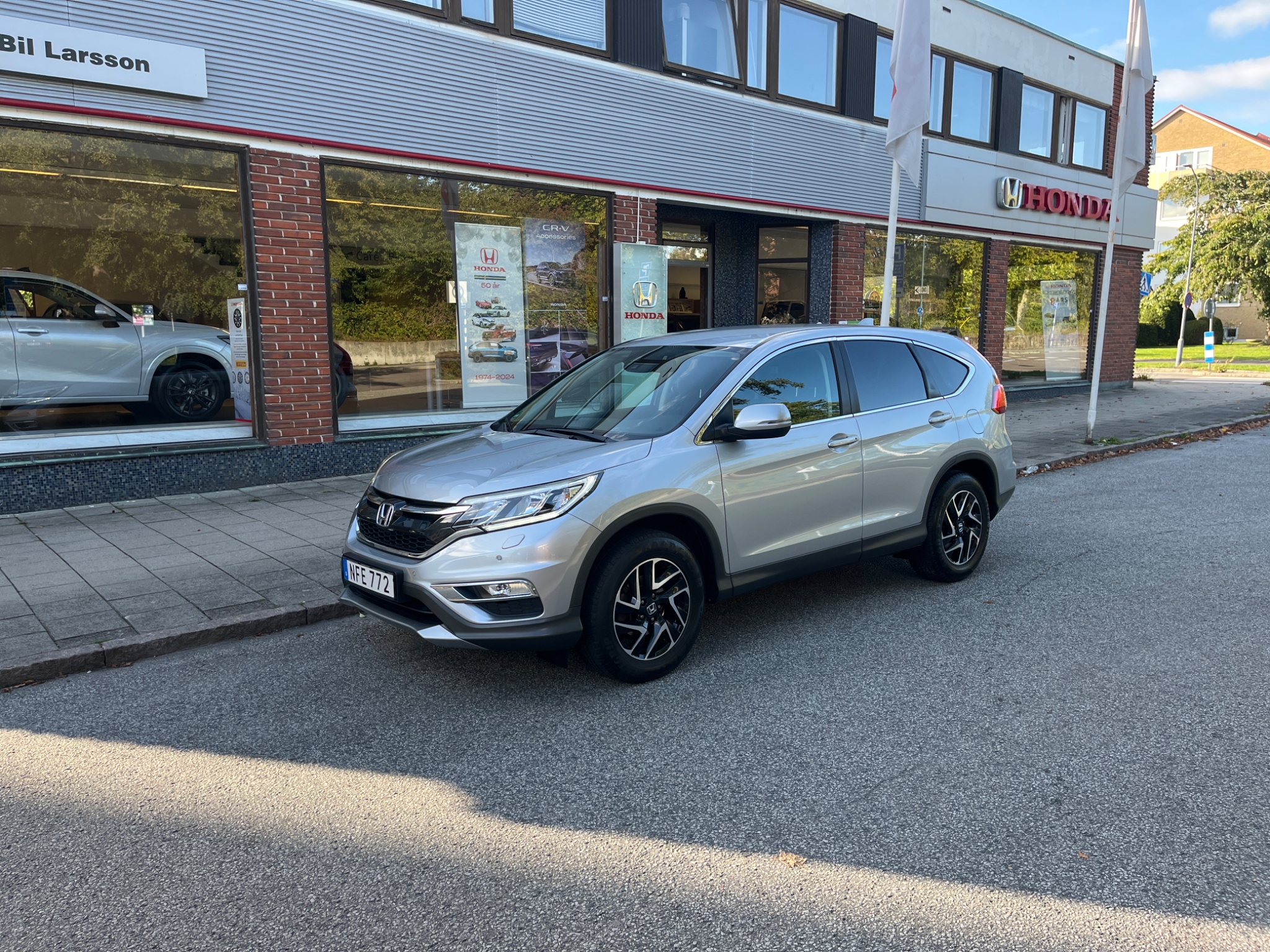 Honda CR-V 2.0 i-VTEC 4WD Elegance Plus 2015, bild 2/10