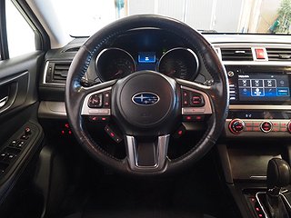 Kombi Subaru Outback 15 av 24