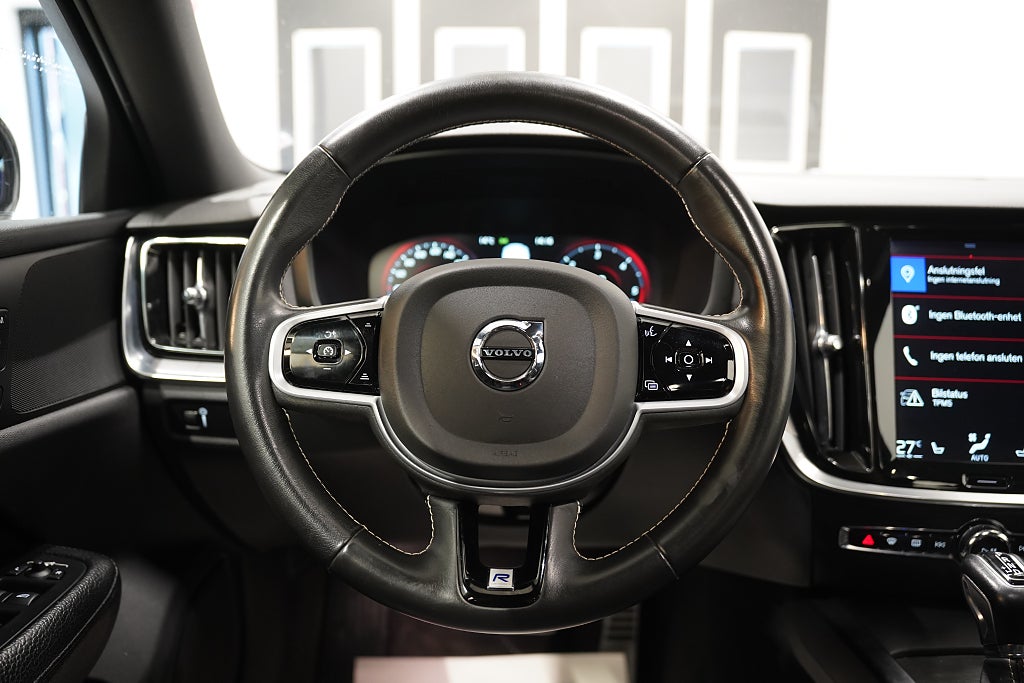 Volvo V60 D3 Geartronic 150hk R-Design D-värmare VOC Skinn