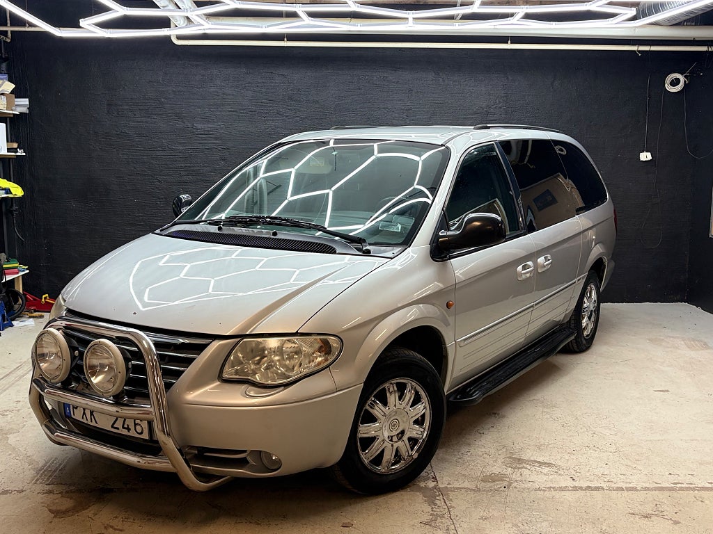 Chrysler Grand Voyager 3.3 V6 Nybesiktad