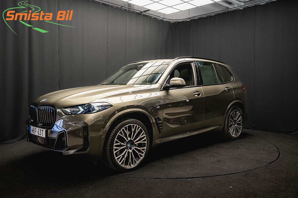 BMW X5 xDrive50e M SPORT PRO PANO SKY 22' DRAG H/K HUD MOMS