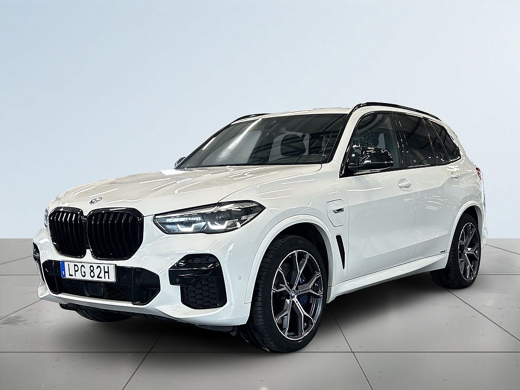 BMW X5 xDrive45e M Sport S&V/Pano/Skinn/Kamera/Carplay/MOMS