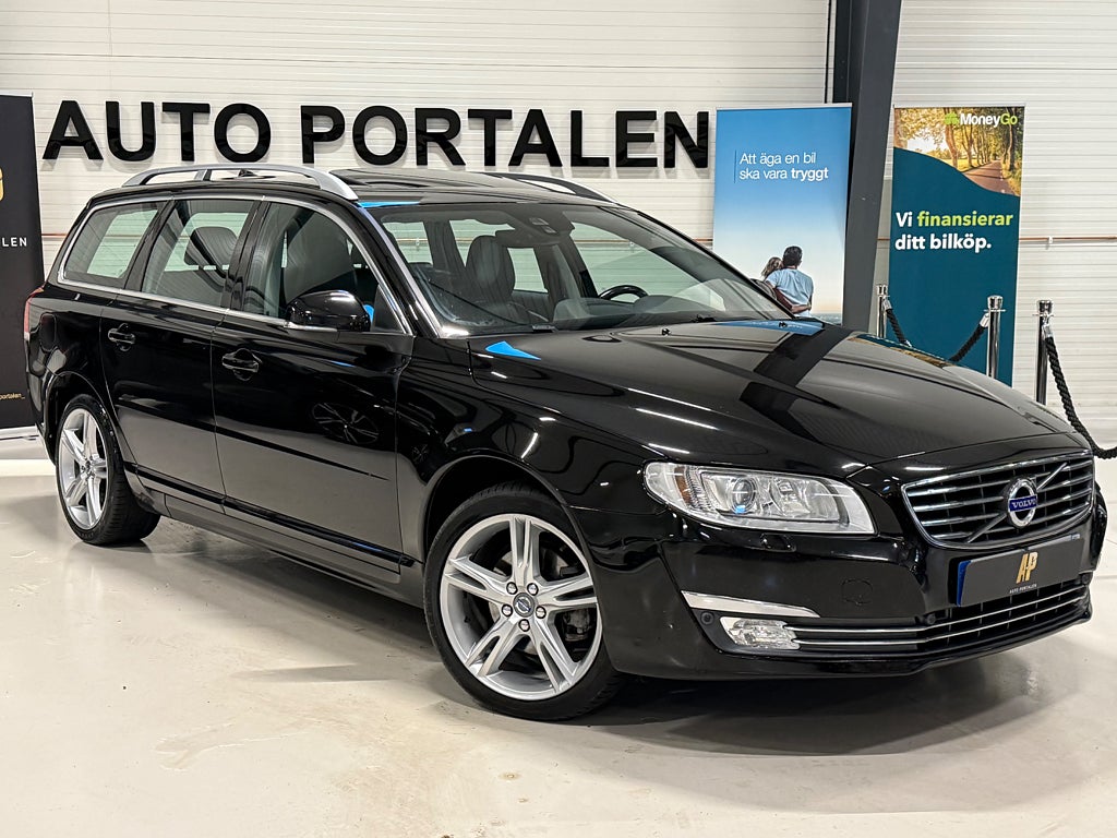 Volvo V70 D4 Summum Aut HK-ljud Glaslucka Läder Navi Drag Se Spec