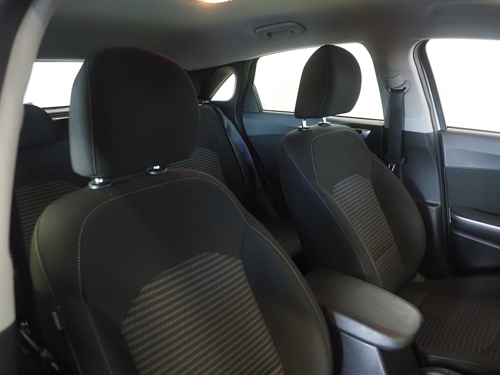 Kia Ceed 1.0 T-GDI 120hk Action Backkamera Leasebar