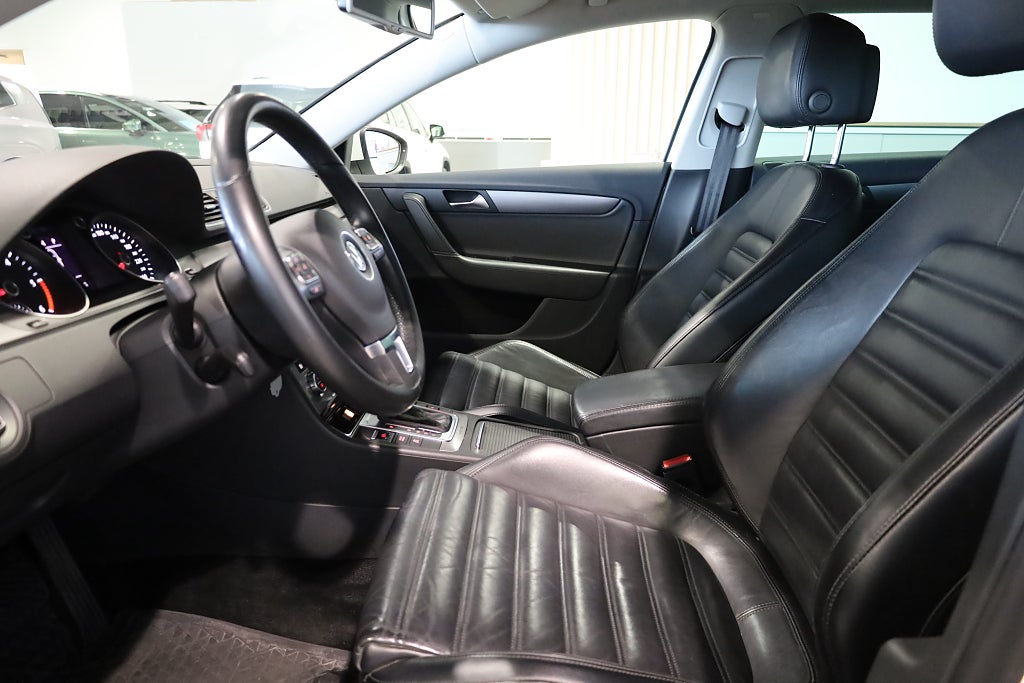 Volkswagen Passat 2.0 TDI AUT 4Motion R-line Drag Kamera Drag Läder 2013