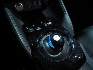 Halvkombi Nissan Leaf 17 av 21