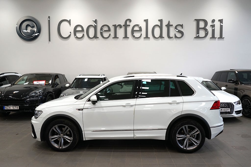 Volkswagen Tiguan 2.0 TDI SCR 4Motion R-Line Drag D-Värmare Kamera Nyserv