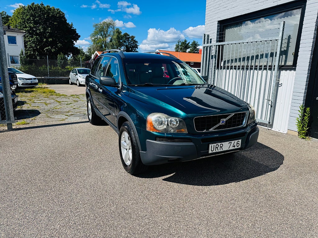 Volvo XC90 2.5T 210HK AWD AUTOMAT / 7-SITSIG / DRAG