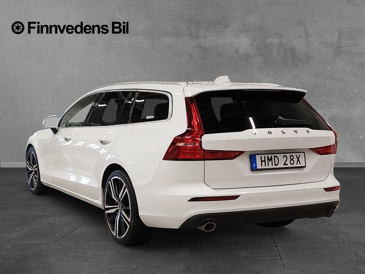 Volvo V60 D4 Momentum Advanced Edition 2021, bild 3/37