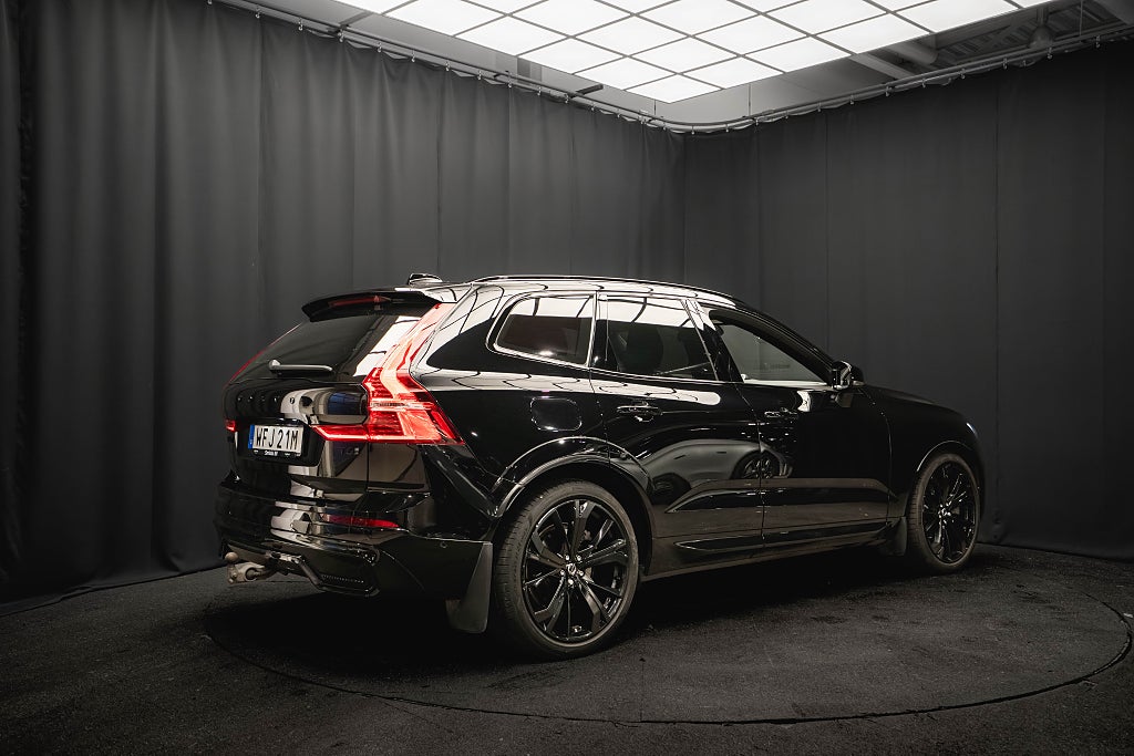 Volvo XC60 T6 AWD ULTRA BLACK LUFT PANO DRAG B&W HUD 360°  MOMS