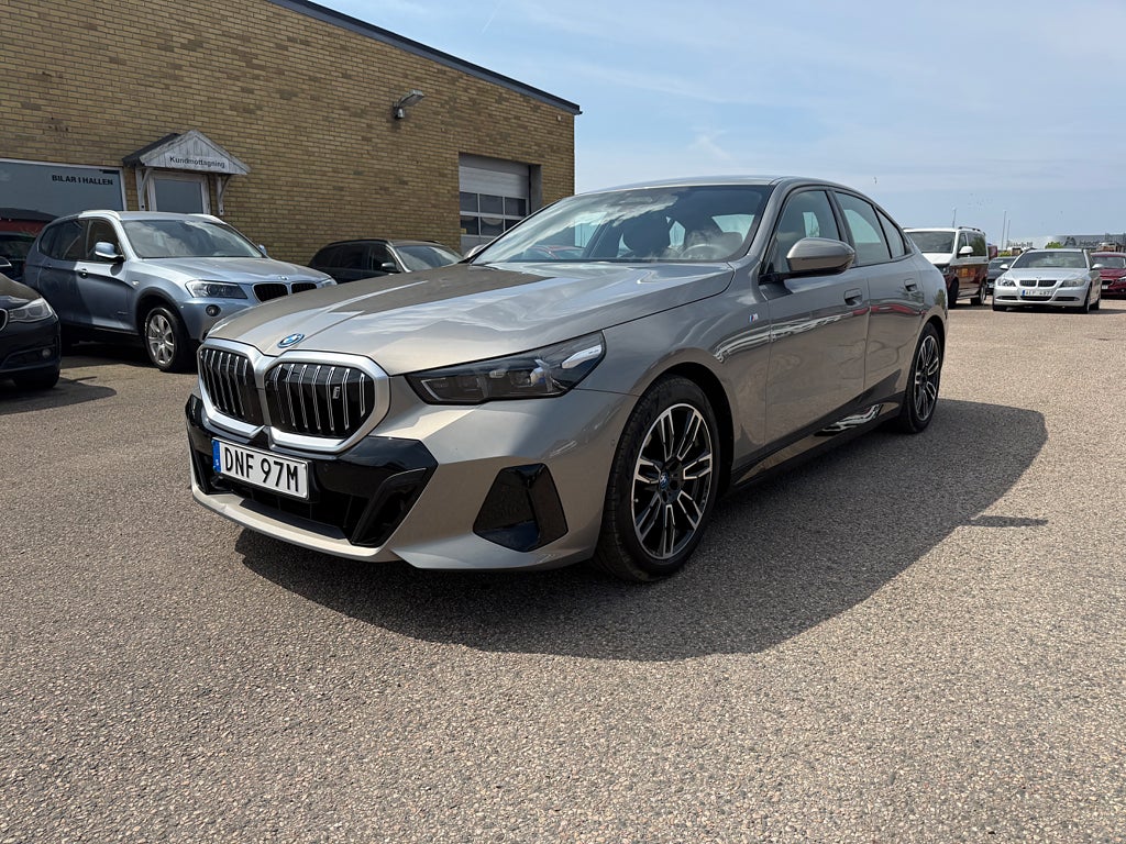 BMW i5 eDrive40 Sedan Comfort, M Sport