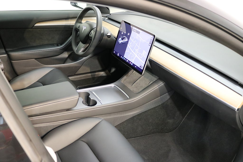 Tesla Model 3 2023 - miniatyr 13