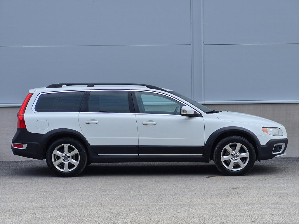 Volvo XC70 D5 AWD Geartronic Summum Drag Läder 