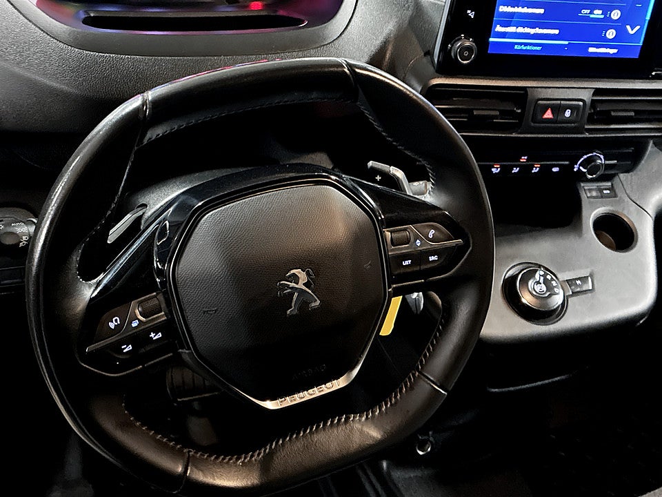 Bild på Peugeot Partner PRO 1.5 BHDi 130hk Aut L2 CARPLAY P-SENSORER