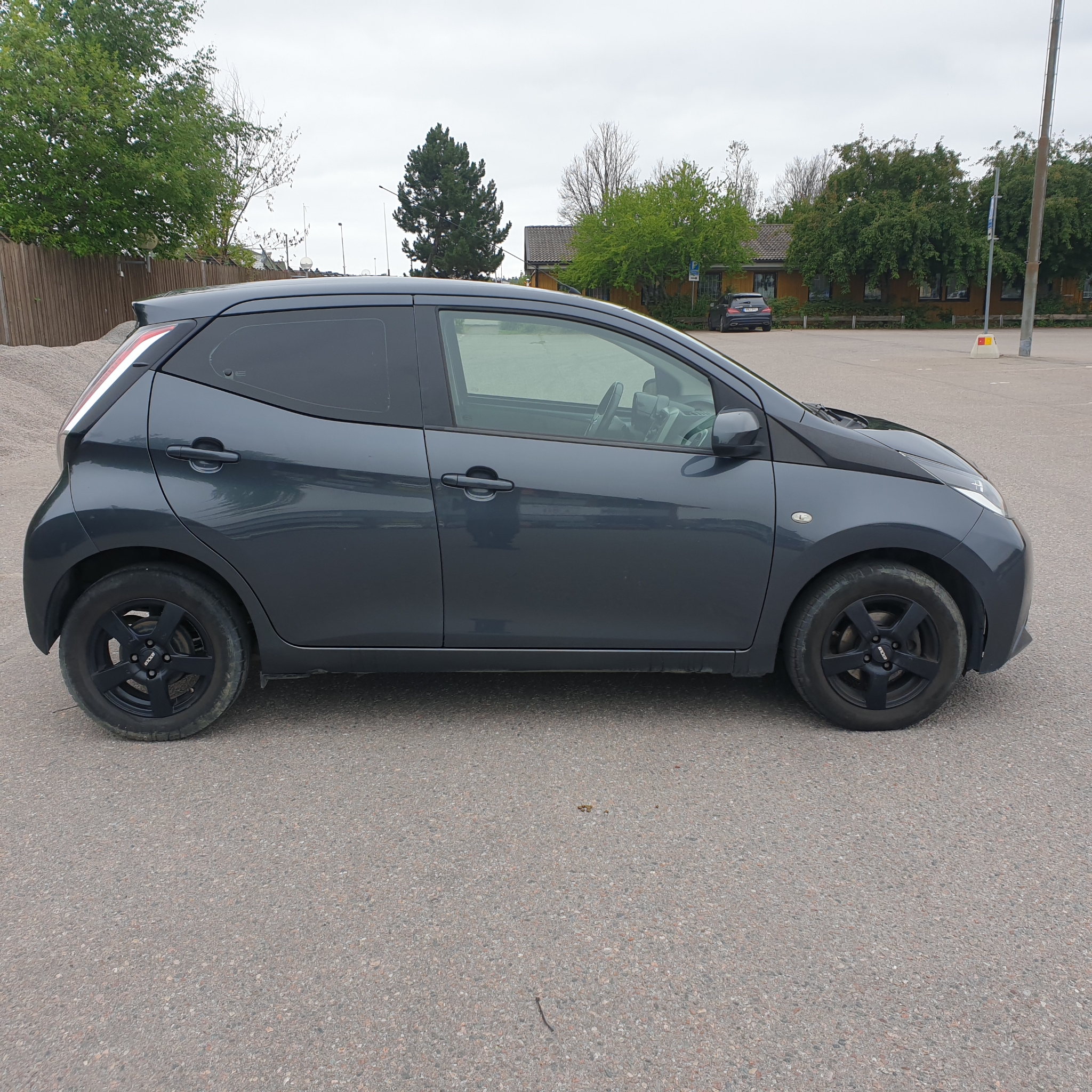 Toyota Aygo 5-dörrar 1.0 VVT-i 69hk 2014, bild 7/40