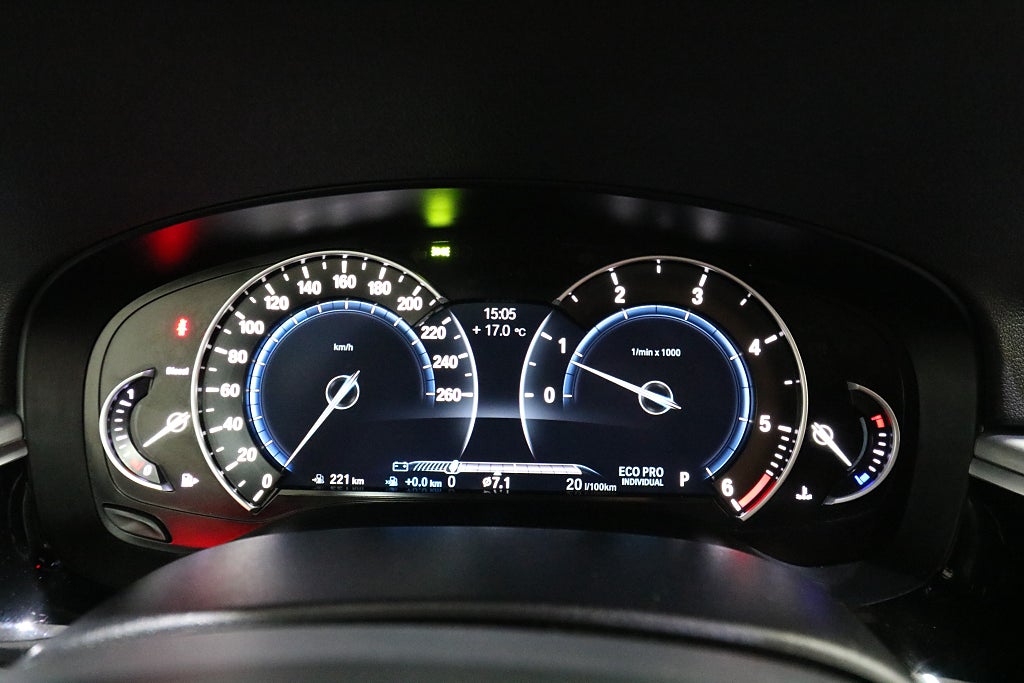 BMW 520d 2018 - miniatyr 12
