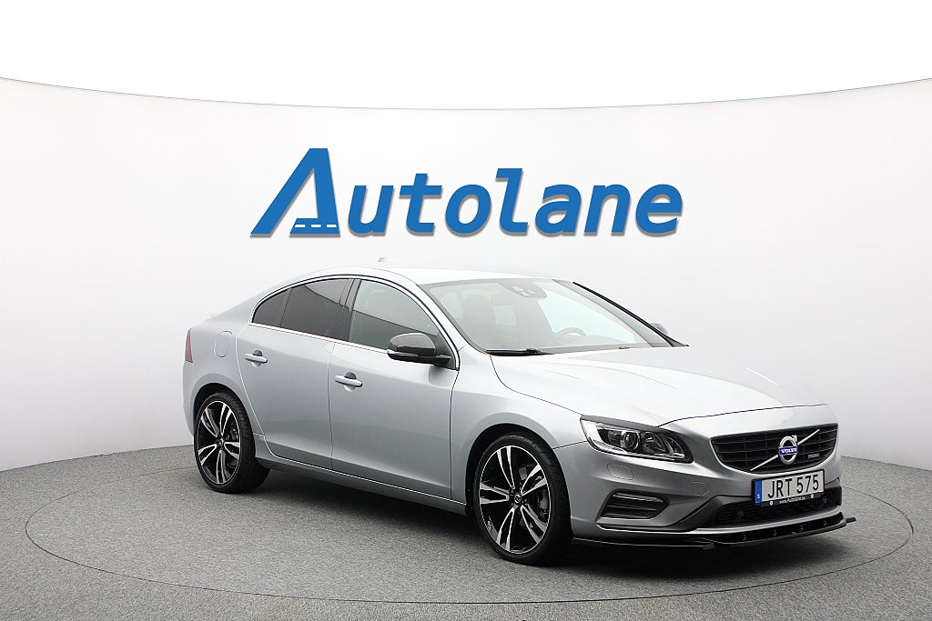 Volvo S60 T5 R-Design, Navigation, Rattvärme, PDC 245hk