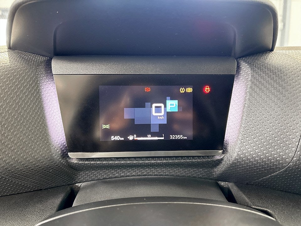 Bild på Citroën C4 Shine 1.2 PT 130hk Aut - 360-KAMERA, CARPLAY