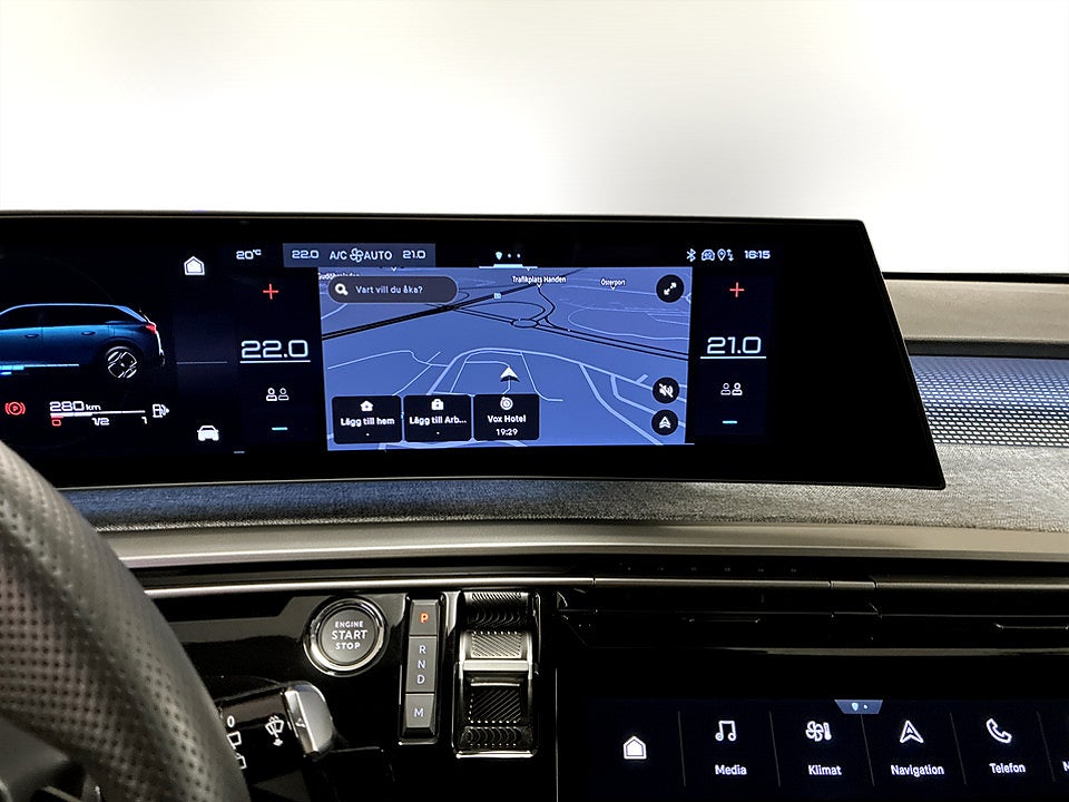 Bild på Peugeot 5008 GT Ultimate Hybrid 145hk Aut 7-SITS B-KAMERA CARPLAY