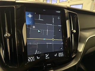 Volvo XC60 D4 AWD Aut Business Adv Drag Kamera Dvärm S/V-hjul – bild 19