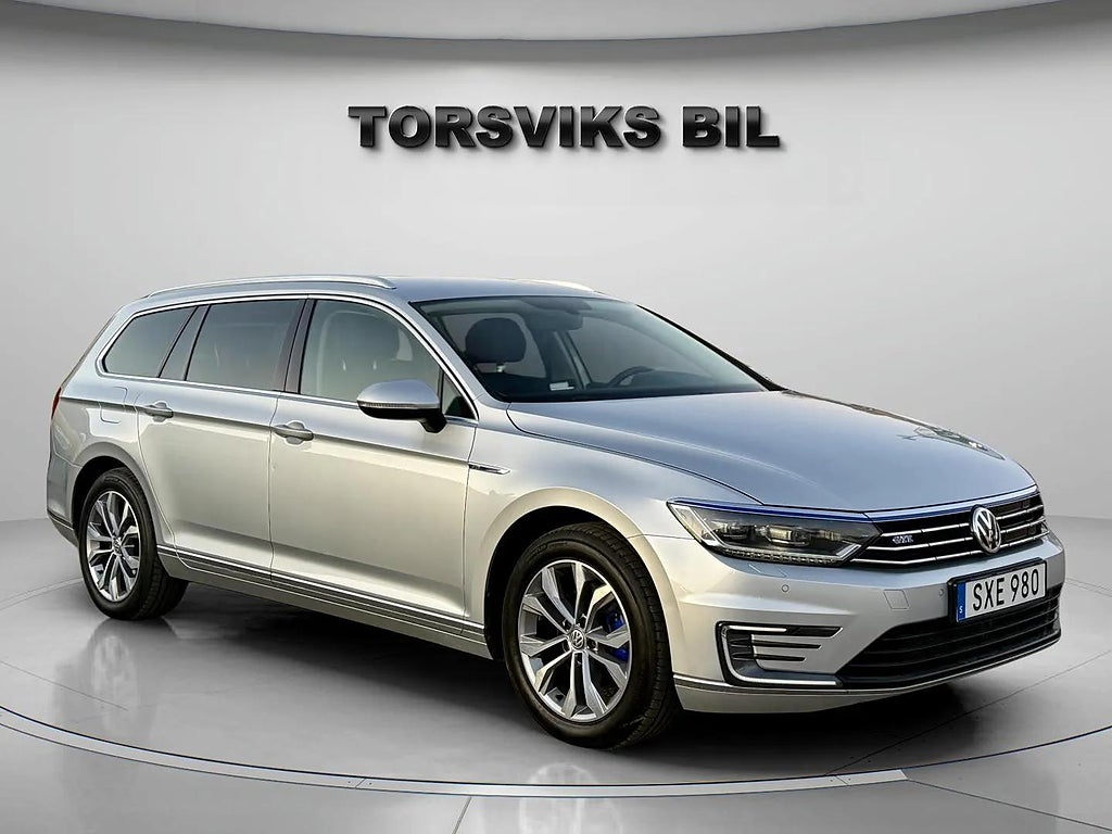 Volkswagen Passat Variant GTE 1.4 TSI ACT Nybesiktigad Kamrem bytt - miniatyr 8