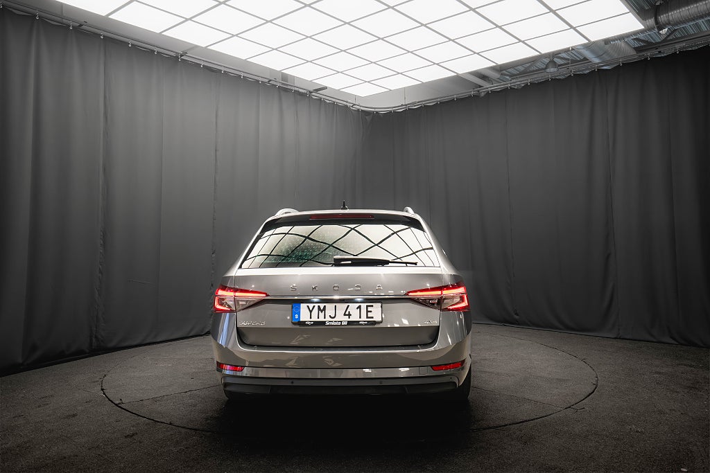 Skoda Superb TDI 4x4 BUSINESS STYLE D-VÄRM DRAG ELSTOL KAMERA MOMS