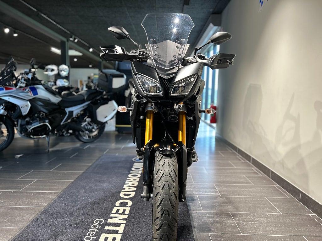 Yamaha Tracer 900 / Toppbox / Tail-tidy / Kraschpuckar