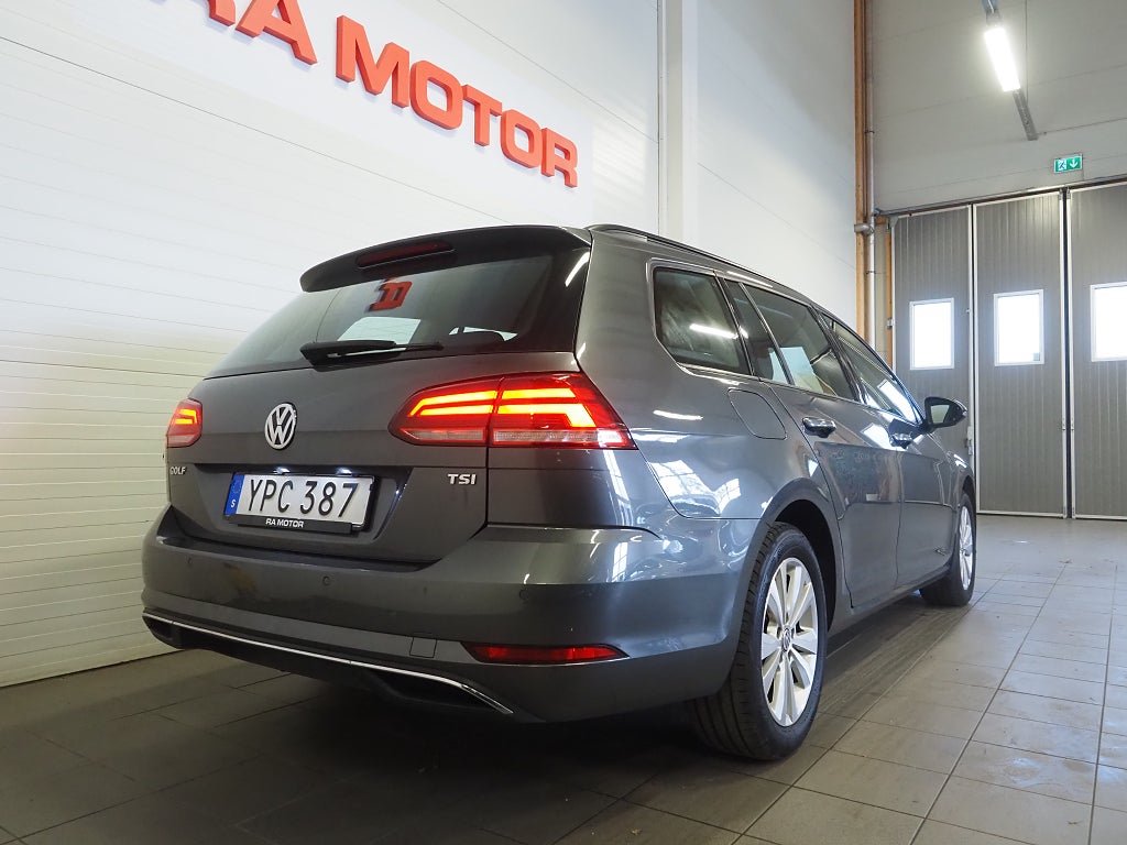 Volkswagen Golf Sportscombi 1.0 TSI DSG Dragkrok Backkamera M-Värmare 2018