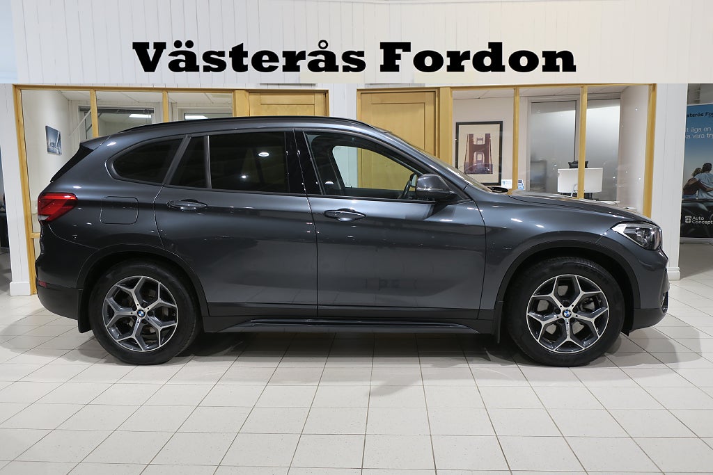 BMW X1 xDrive25e Sport line P-Värmare HUD Kamera Navi 
