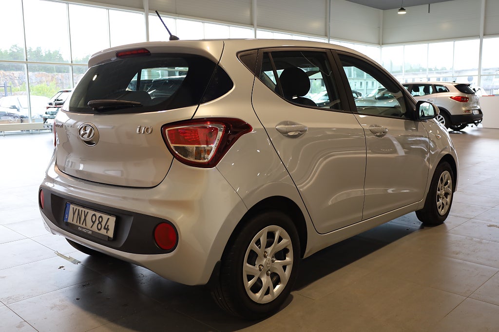 Hyundai i10 1.0 blue 67HK Comfort Rattvärme AUX USB 2018