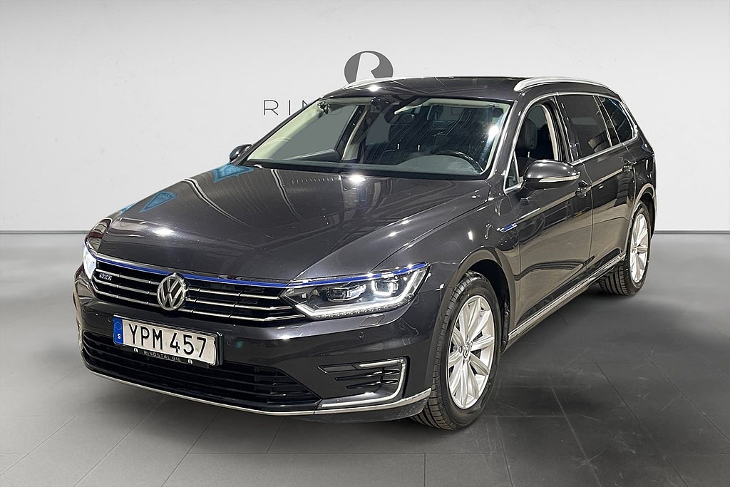 Volkswagen Passat SC GTE 1.4 TSI 218 HK DSG B-VÄRM DRAG COCKPIT 13400MIL