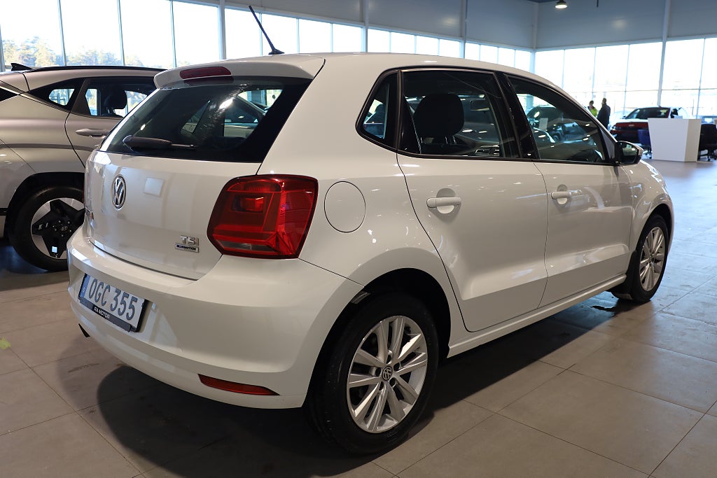 Volkswagen Polo 5-dörrar 1.2 TSI M-Värme Blåtand Nyservad 2017