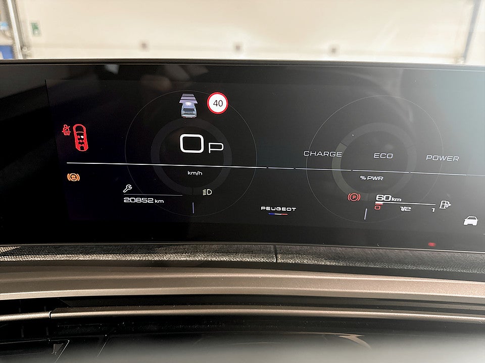 Bild på Peugeot 5008 GT Hybrid 145hk Aut 7-SITS B-KAMERA CARPLAY
