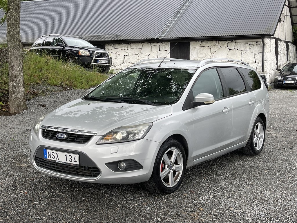 Ford Focus Kombi 1.8 Flexifuel 125hk 2009, bild 5/35