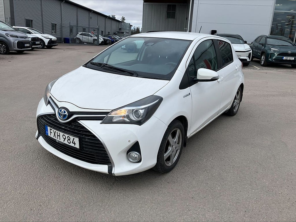 Toyota Yaris Hybrid Active P-sensorer