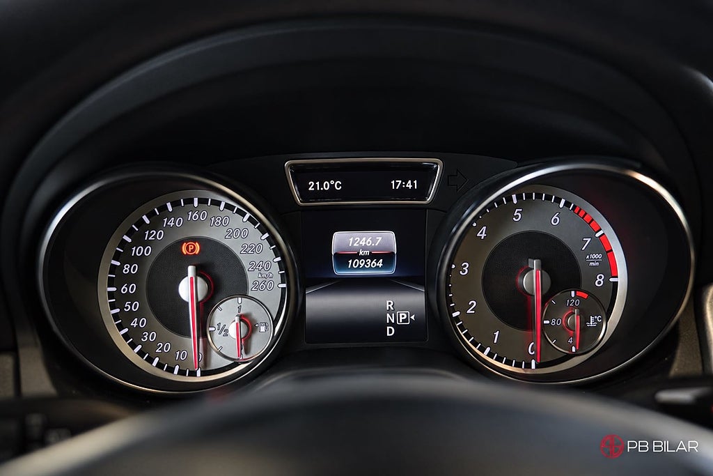Mercedes-Benz CLA200