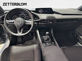 Halvkombi Mazda 3 10 av 16