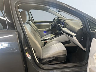 Volkswagen Golf 1.5 eTSI ACT OPF Drag/Kamera/Harman/Kardon/S&V/B-Värm – bild 10