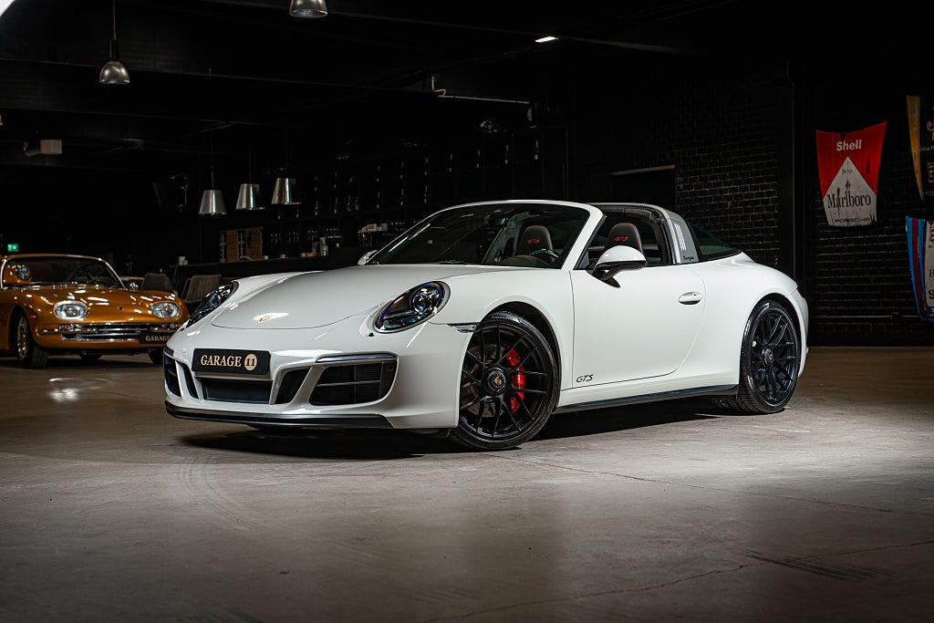 Porsche 911 991 .2 Targa 4 GTS / Skalstolar / BOSE