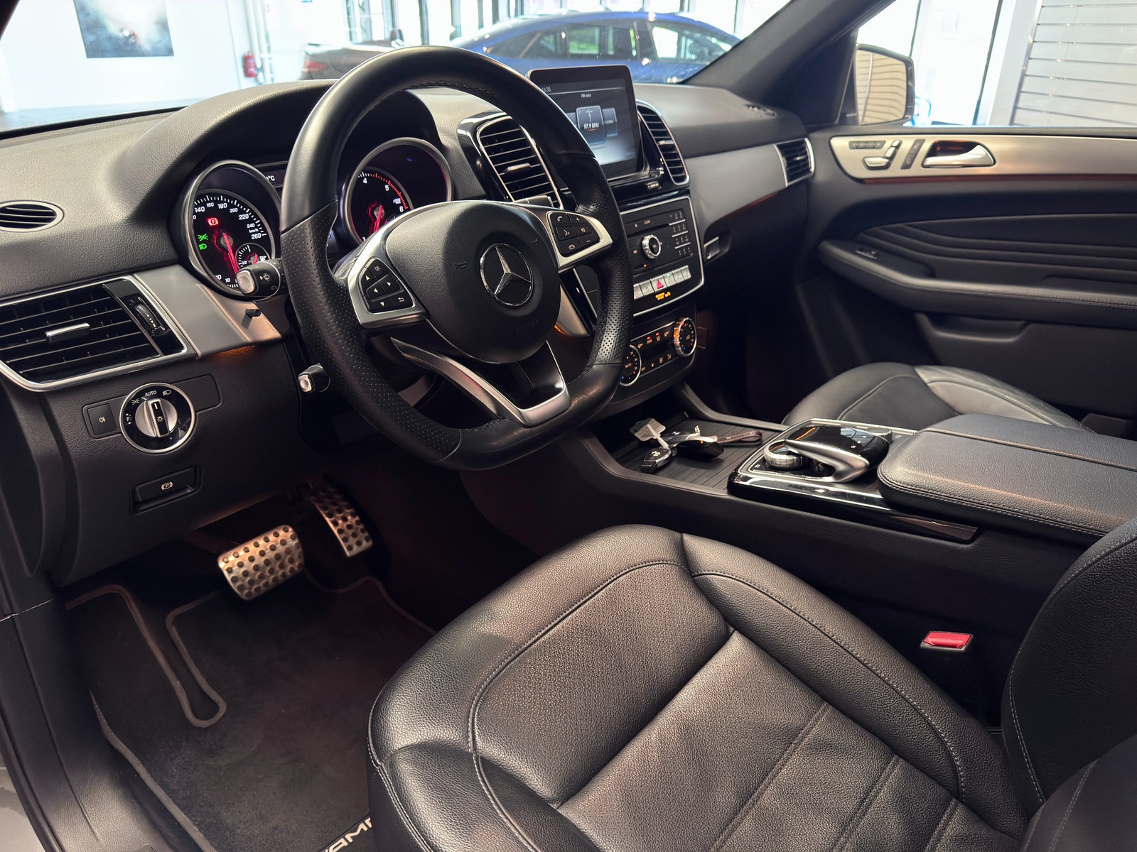 Mercedes-Benz GLE 350 d 4MATIC 9G-Tronic AMG Line |Luftfjädring|Drag|Pano 2017 - miniatyr 14