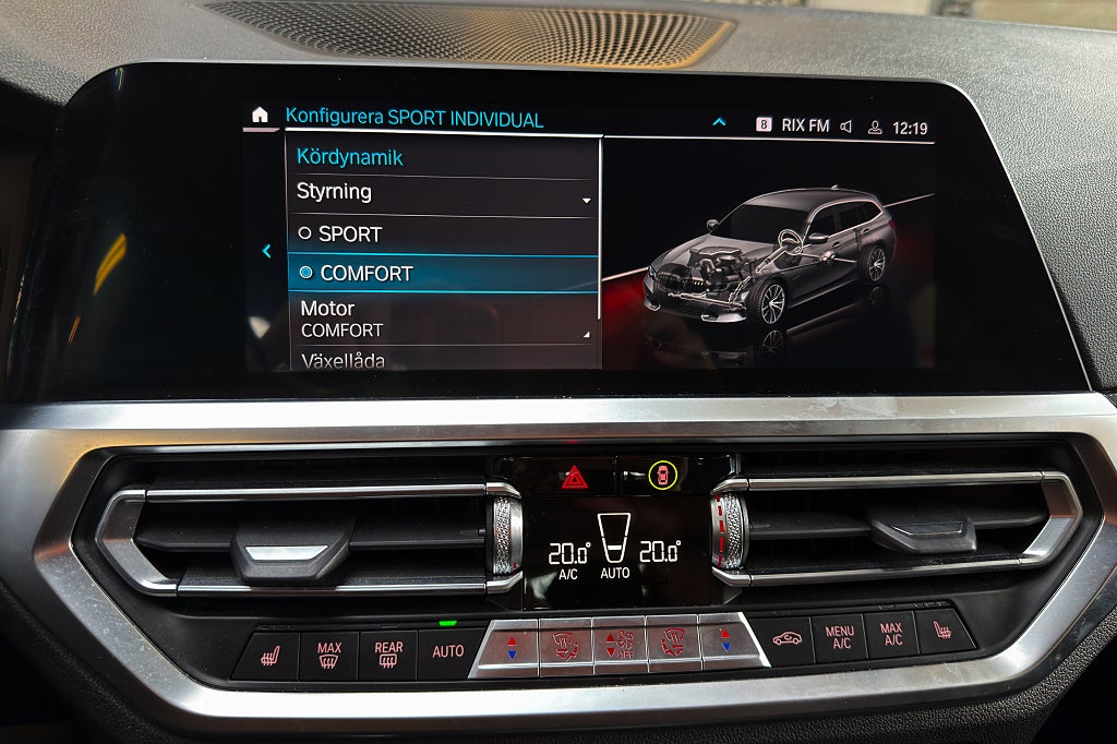 BMW 330e Touring|Drag|Värmare|CarPlay|B-kamera|Cockpit|XtraBoost