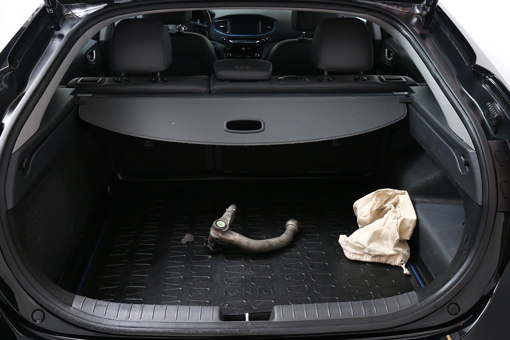 Hyundai IONIQ Plug-in 1.6 + 8.9 kWh DCT Premium Plus Eco Dragkrok 2019