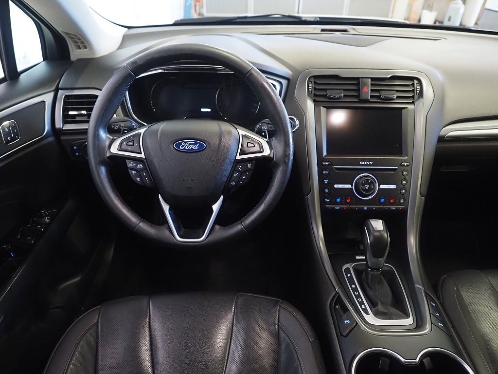 Ford Mondeo 2.0 TDCi Bi-Turbo 210hk Titanium Business Pano Kamera