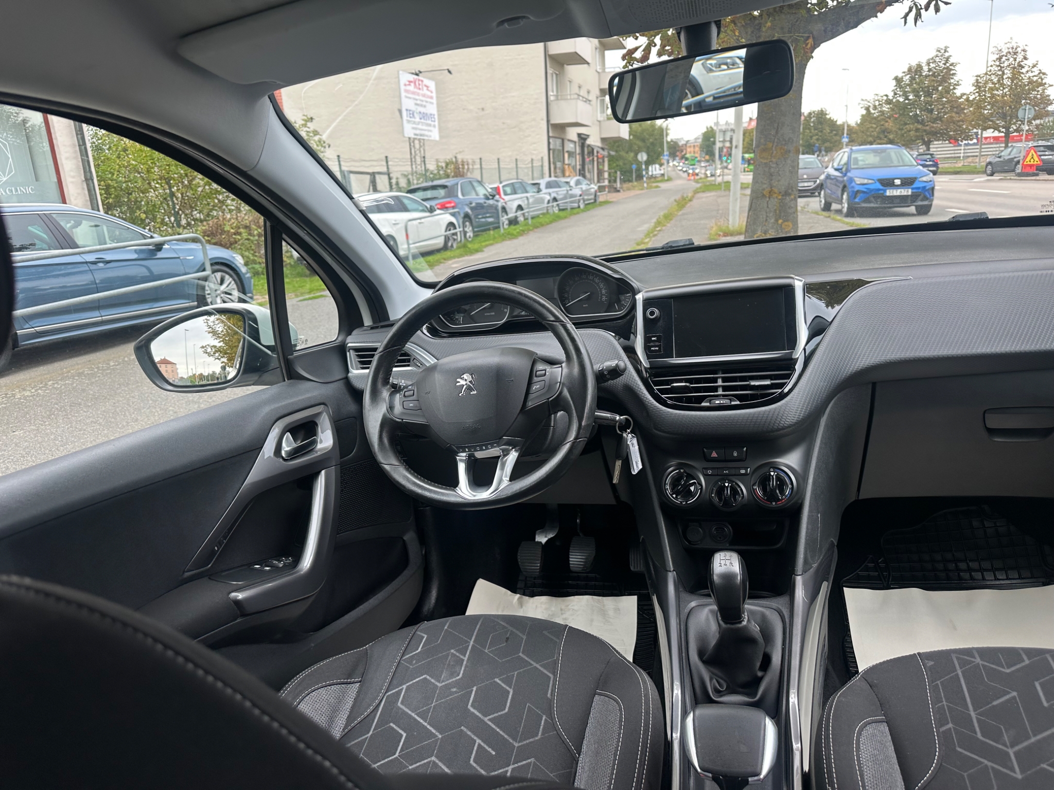 Peugeot 2008 1.6 BlueHDi 100 8v Euro 6 2016, bild 4/10
