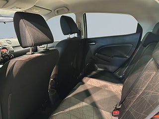 Mazda 2 5-dörrar 1.3 MZR Farthållare Motorvärmare S/V-hjul – bild 13