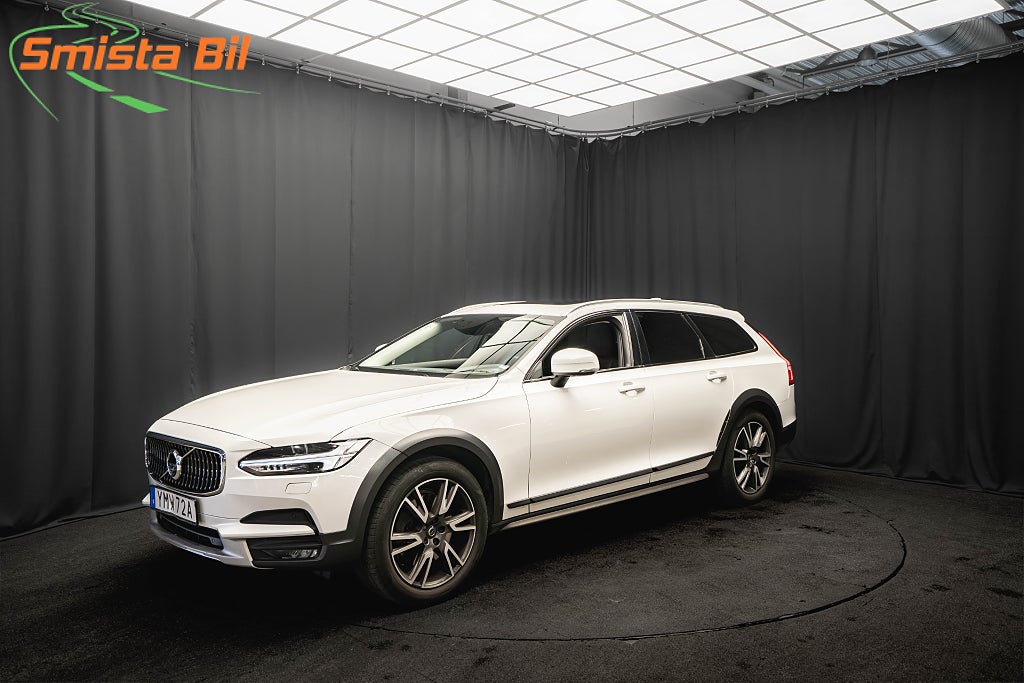 Volvo V90 Cross Country D4 AWD PRO PANO LÄDER DRAG 360° H/K HUD PÄRLEM