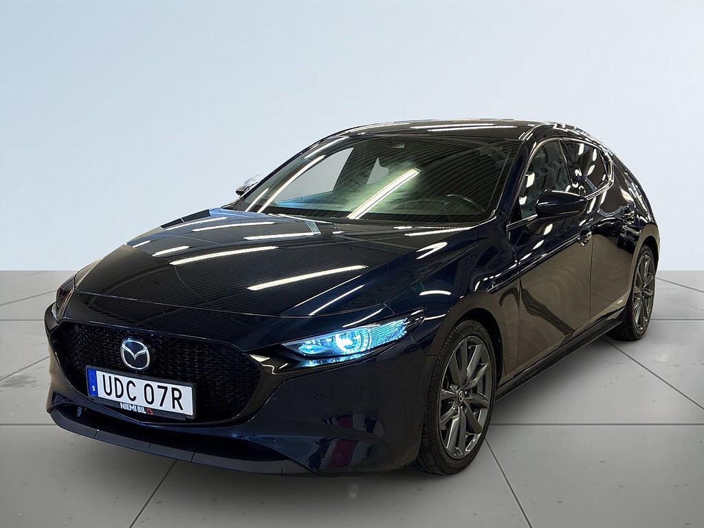 Mazda 3 Hatchback 2.0/SoV-Däck/B-Kamera/MoK/Psens/HuD/Ad.Fart