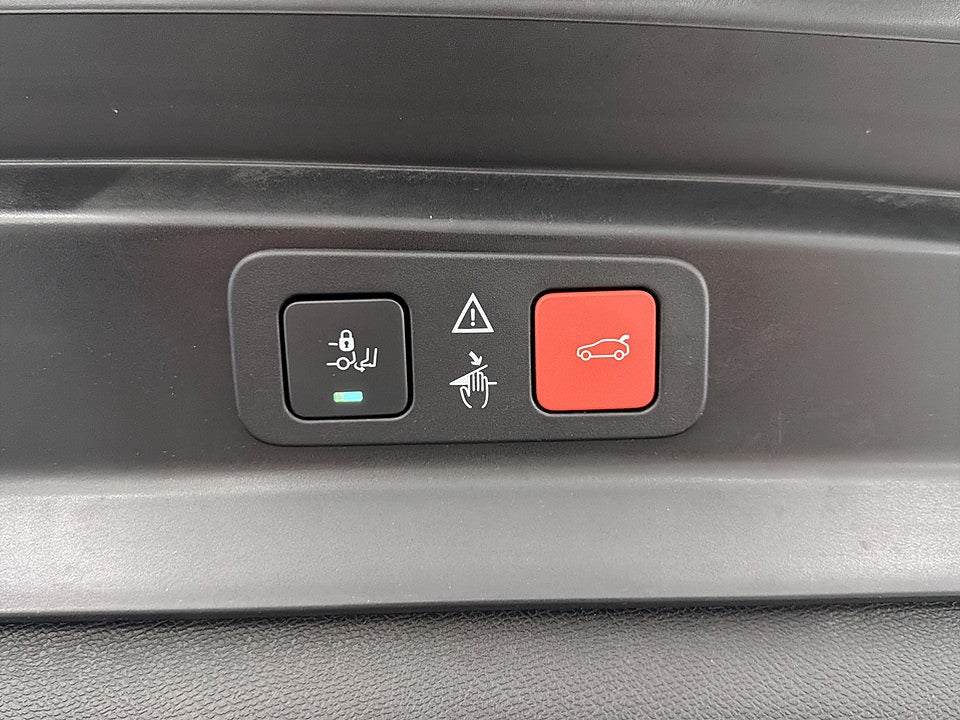 Bild på Peugeot 5008 GT 1.2 PT 130hk Aut 7-SITS B-KAMERA CARPLAY