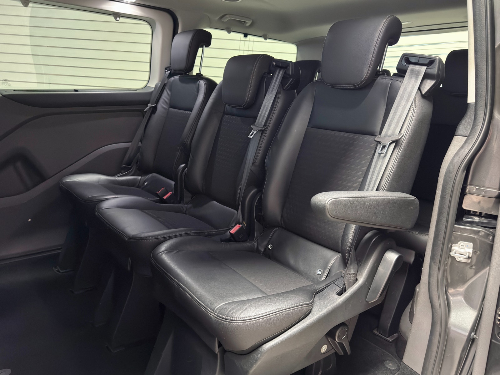 Ford Tourneo Custom Sport 2.0 TDCi 170hk | 8-sits | Drag | Värmare 2019 - miniatyr 19